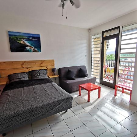 Appartement Vue Mer Et Montagne A 100M De La Plage Le Gosier  Luaran gambar
