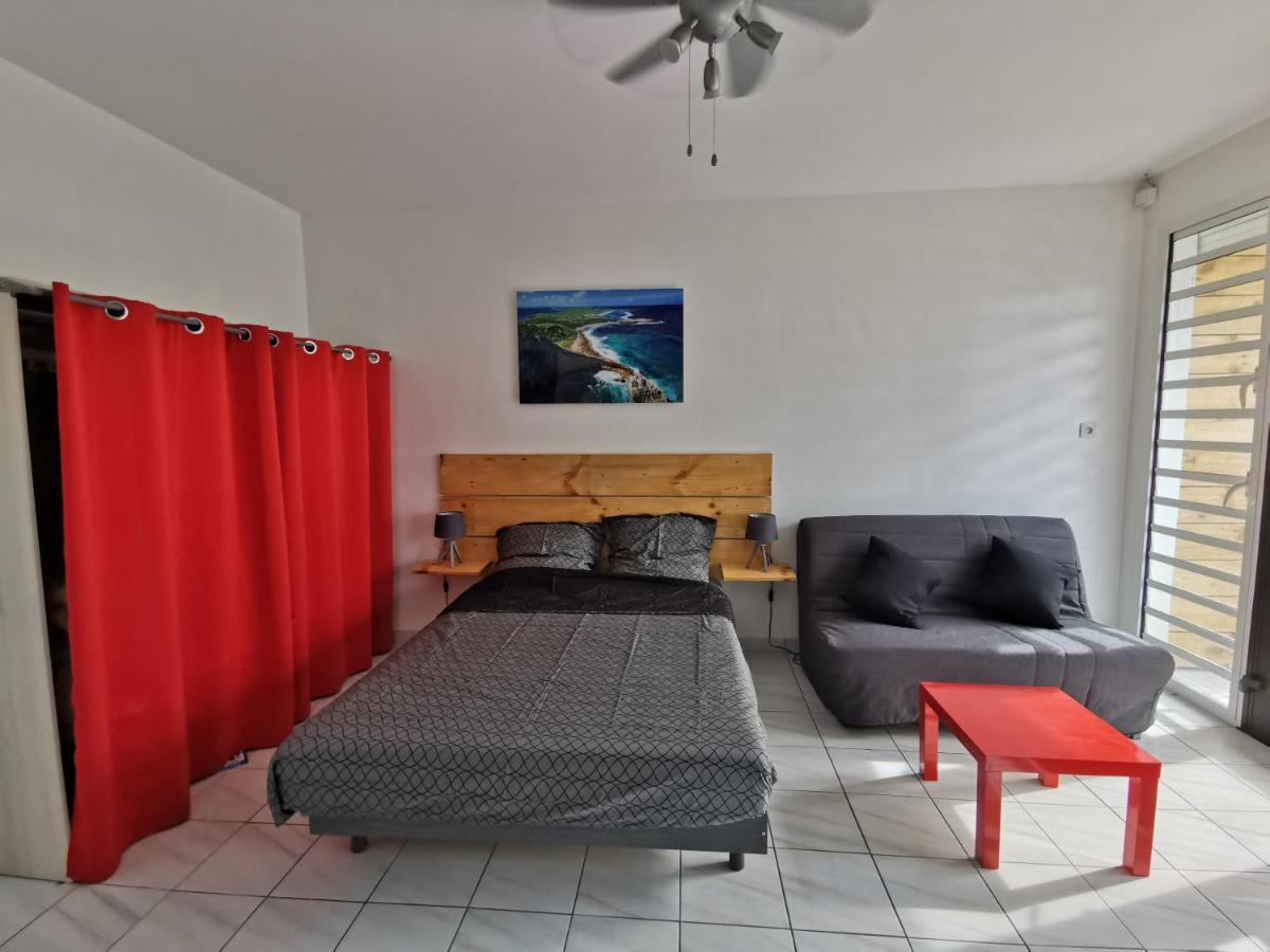 Appartement Vue Mer Et Montagne A 100M De La Plage Le Gosier  Luaran gambar